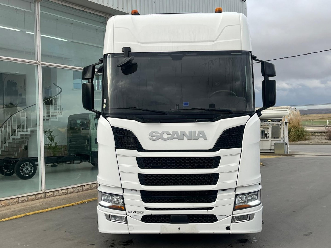 Cabeza Tractora Scania R450 AUTOMATICO-INTARDER - Tracteur routier: photos 2 Cabeza Tractora Scania R450 AUTOMATICO-INTARDER - Tracteur routier: photos 2