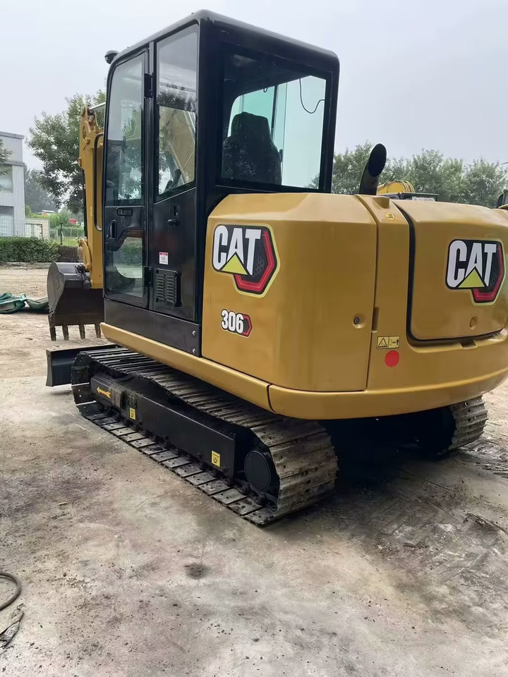 CAT 306E2 - Mini pelle: photos 1 CAT 306E2 - Mini pelle: photos 1