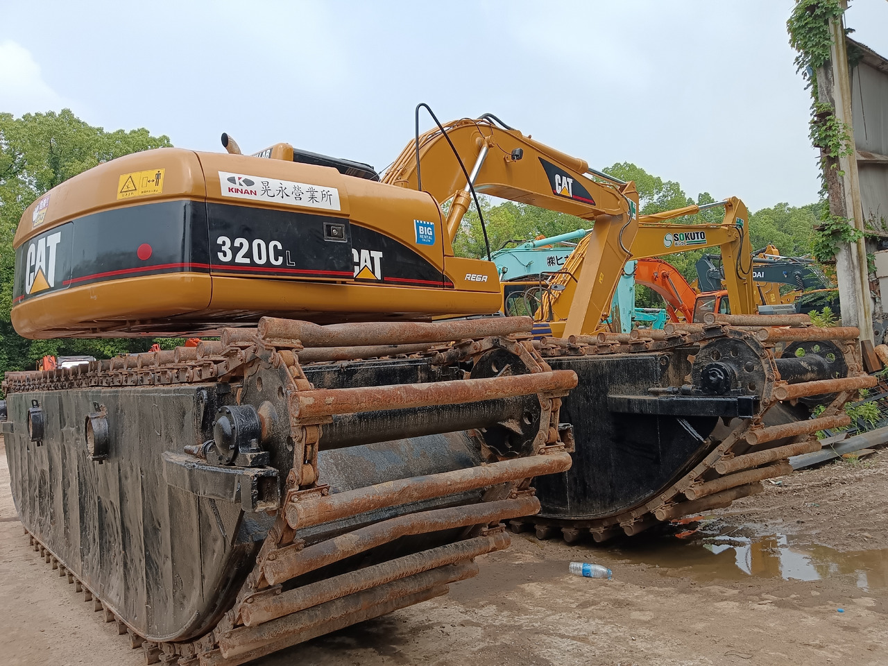 CAT 320CL DREDGER - Excavatrice amphibie: photos 1 CAT 320CL DREDGER - Excavatrice amphibie: photos 1