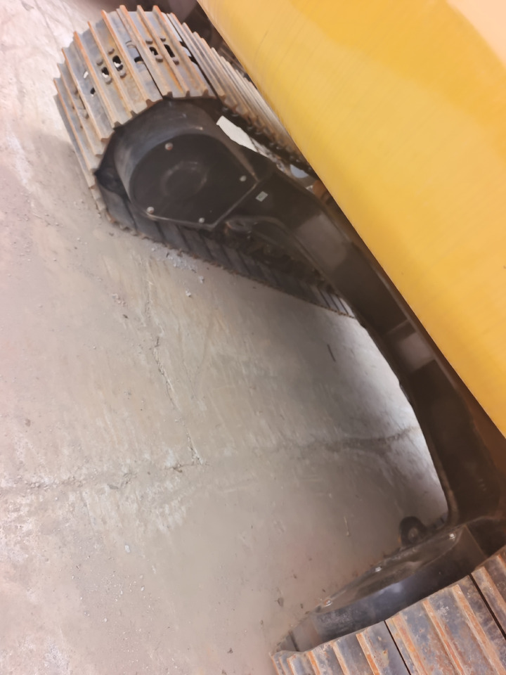 CAT 323GC - Pelle sur chenille: photos 5 CAT 323GC - Pelle sur chenille: photos 5