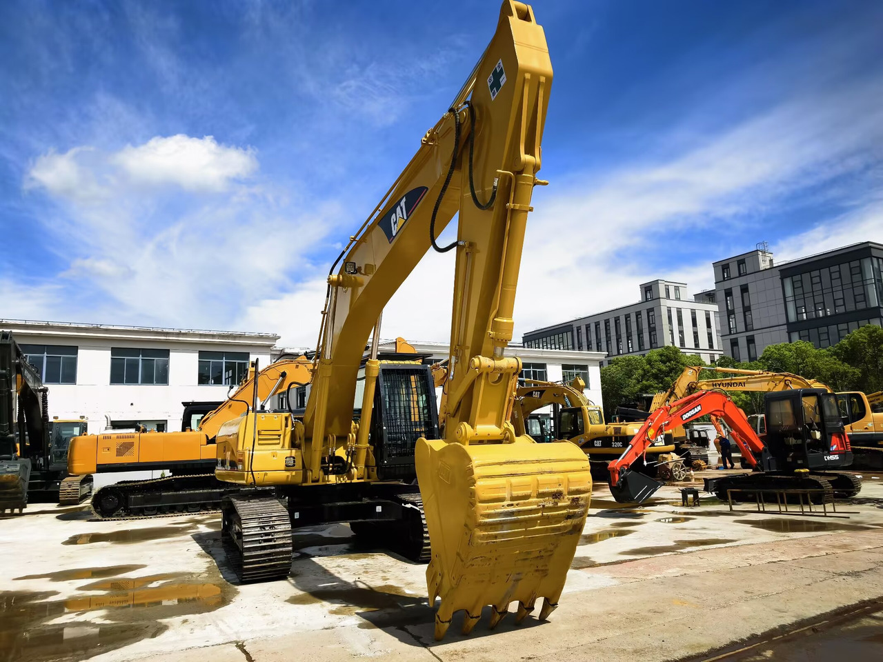 CAT 325C - Pelle sur chenille: photos 2 CAT 325C - Pelle sur chenille: photos 2