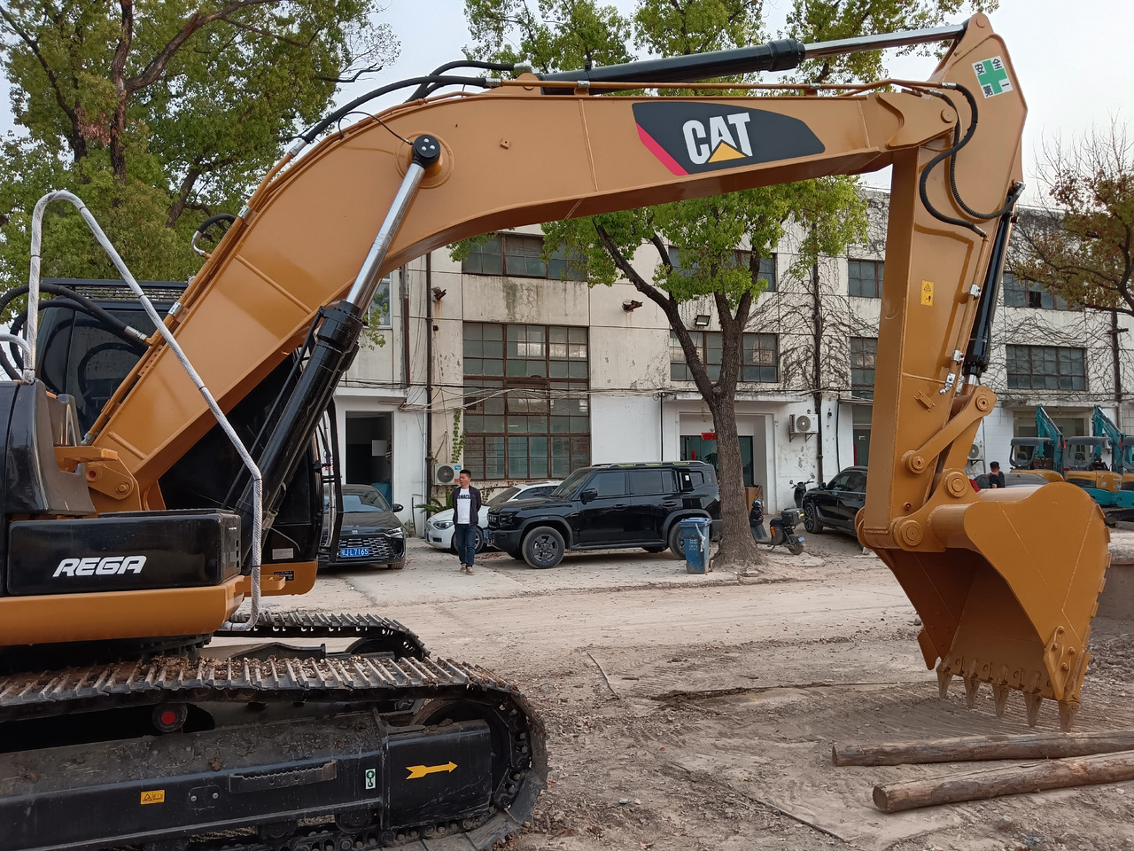 CAT 330D2 L - Pelle sur chenille: photos 2 CAT 330D2 L - Pelle sur chenille: photos 2