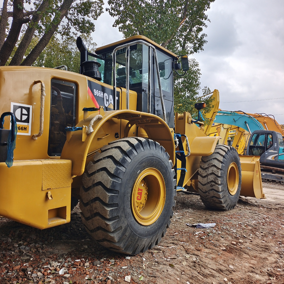 CAT 966H CATERPILLAR 966 H - Chargeuse sur pneus: photos 1 CAT 966H CATERPILLAR 966 H - Chargeuse sur pneus: photos 1