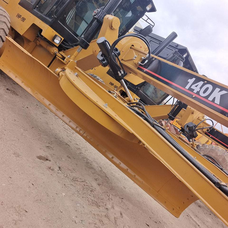 CATERPILLAR 140 K CAT 140K 140G 140H - Niveleuse: photos 2 CATERPILLAR 140 K CAT 140K 140G 140H - Niveleuse: photos 2