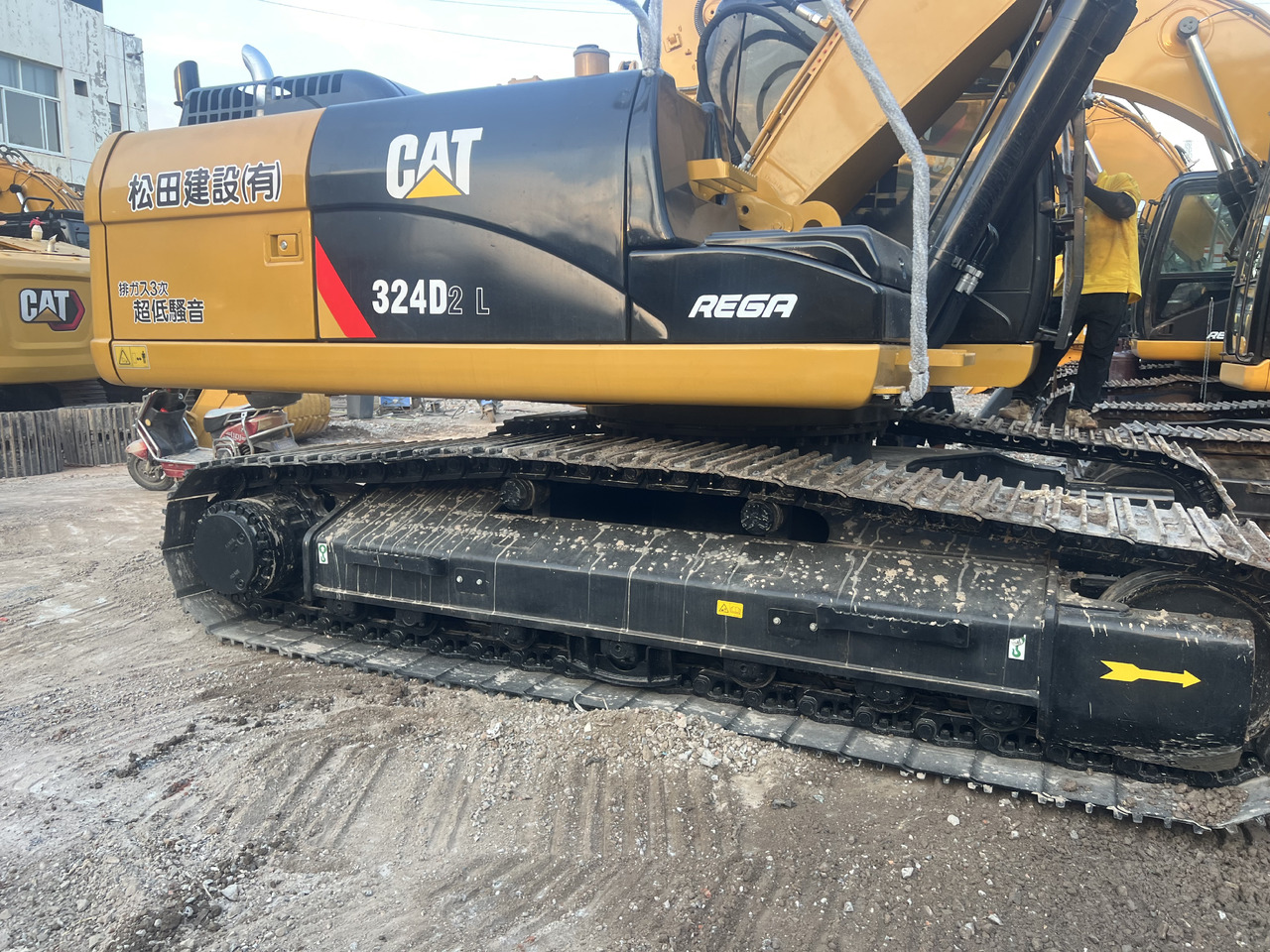 CATERPILLAR 324DL 330D2L 336D2L - Pelle sur chenille: photos 4 CATERPILLAR 324DL 330D2L 336D2L - Pelle sur chenille: photos 4