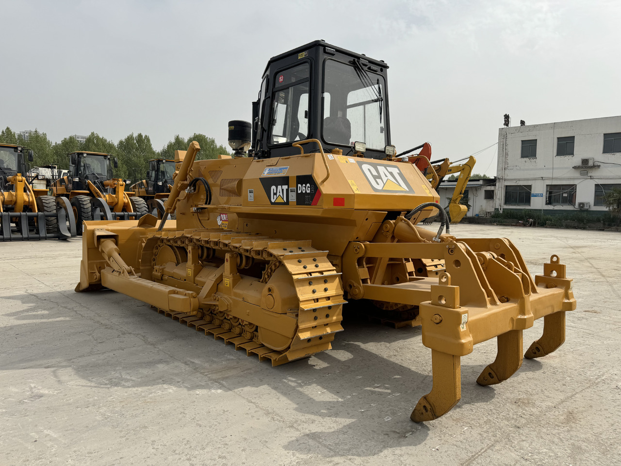 CATERPILLAR D6G - Bulldozer: photos 1 CATERPILLAR D6G - Bulldozer: photos 1