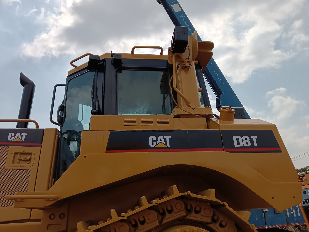 CATERPILLAR D8T CAT D 8 T D8R - Bulldozer: photos 3 CATERPILLAR D8T CAT D 8 T D8R - Bulldozer: photos 3