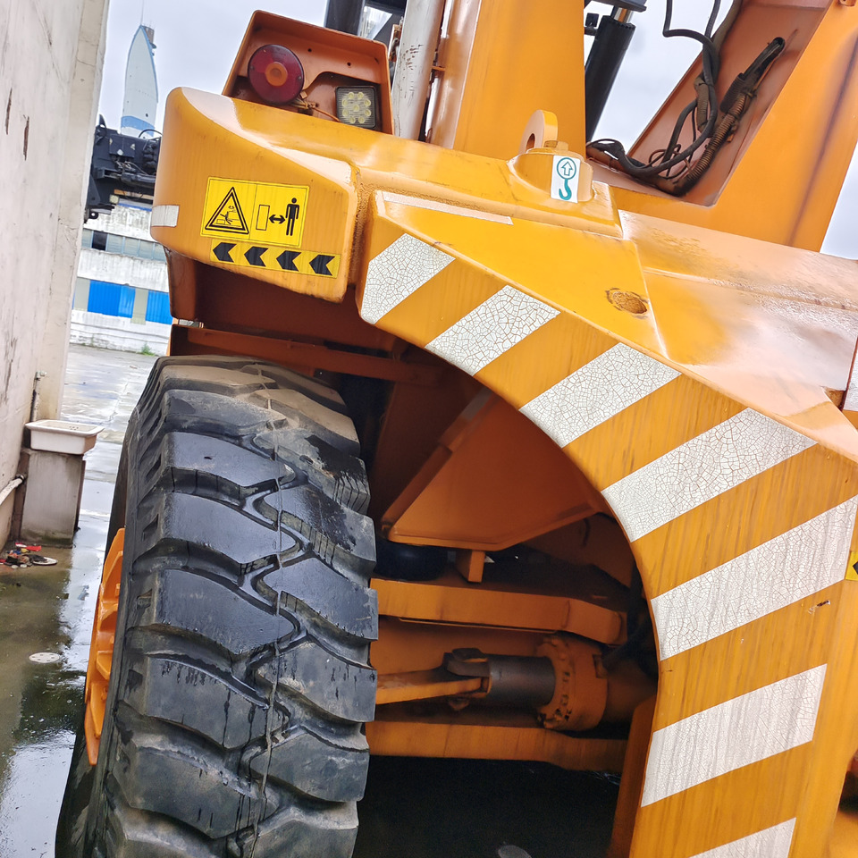 CVS FERRARRI F278 - Reach stacker: photos 5 CVS FERRARRI F278 - Reach stacker: photos 5