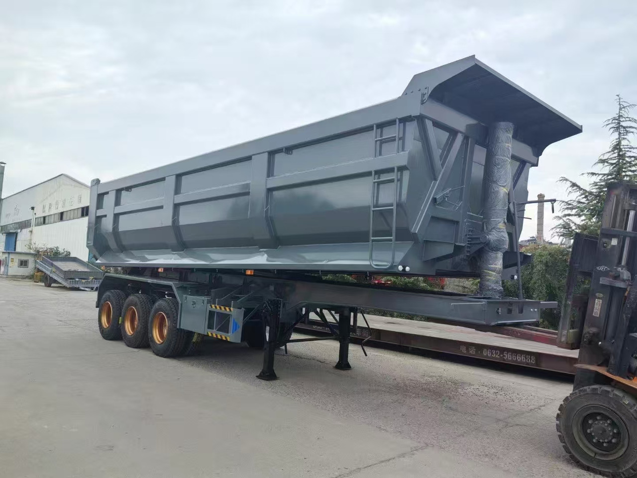 Customizable tipper semi trailers available - Semi-remorque citerne: photos 5 Customizable tipper semi trailers available - Semi-remorque citerne: photos 5