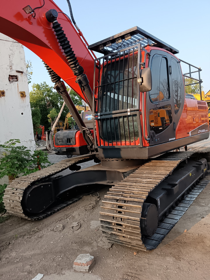 DOOSAN DX225LC-9C - Pelle sur chenille: photos 5 DOOSAN DX225LC-9C - Pelle sur chenille: photos 5