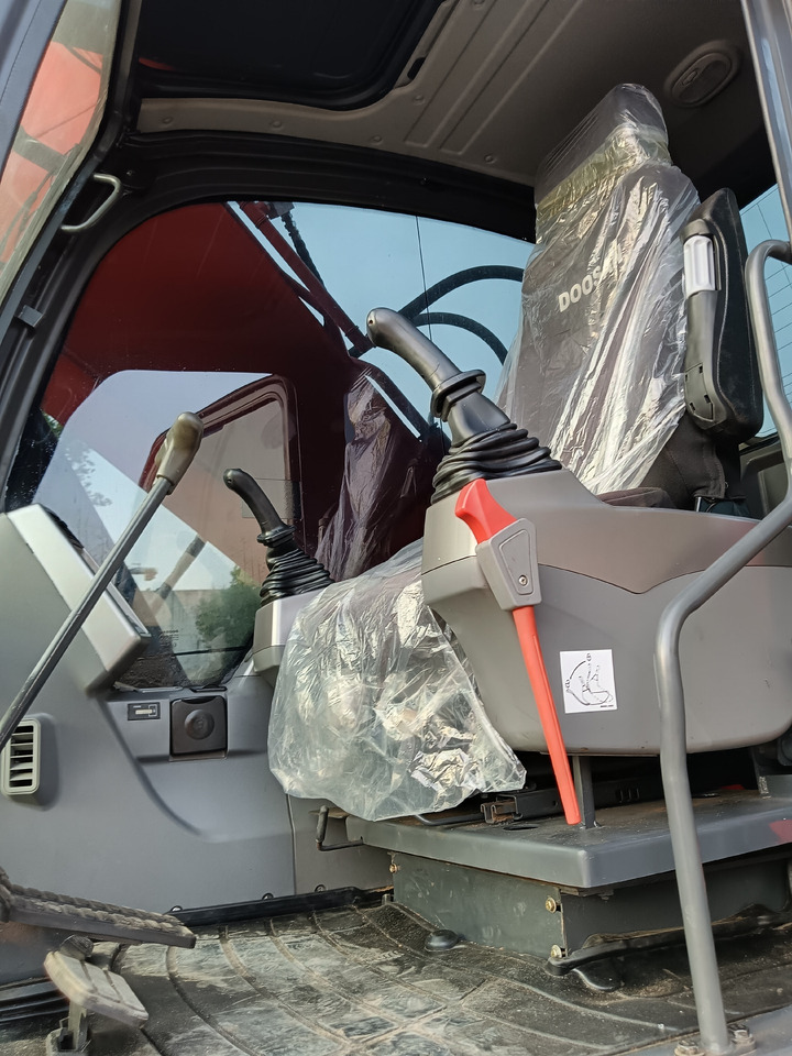 Pelle sur chenille DOOSAN DX225LC-9C: photos 9 Pelle sur chenille DOOSAN DX225LC-9C: photos 9