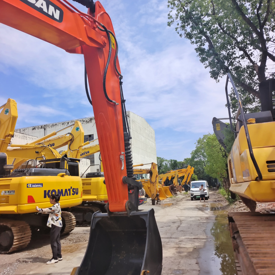 DOOSAN DX225LCA DX225LC-9C DX300 DX340 - Pelle sur chenille: photos 5 DOOSAN DX225LCA DX225LC-9C DX300 DX340 - Pelle sur chenille: photos 5