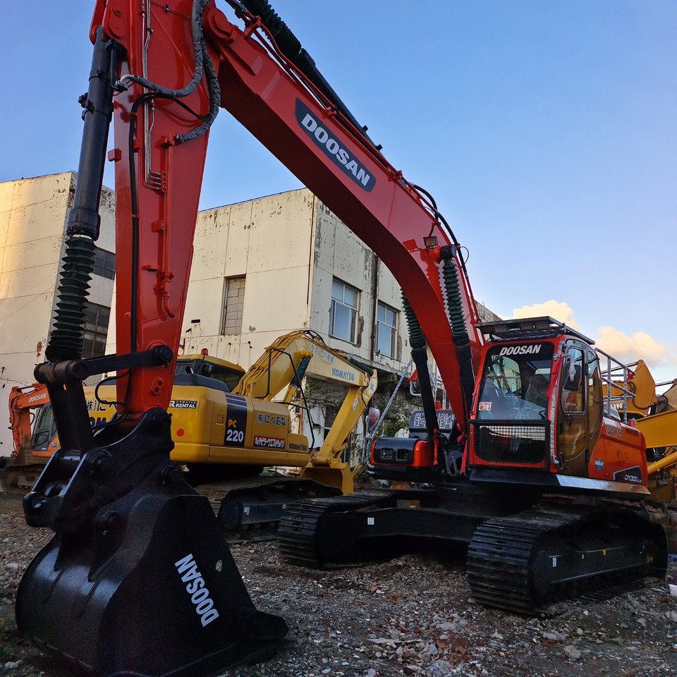 DOOSAN DX300LC-9C - Pelle sur chenille: photos 4 DOOSAN DX300LC-9C - Pelle sur chenille: photos 4