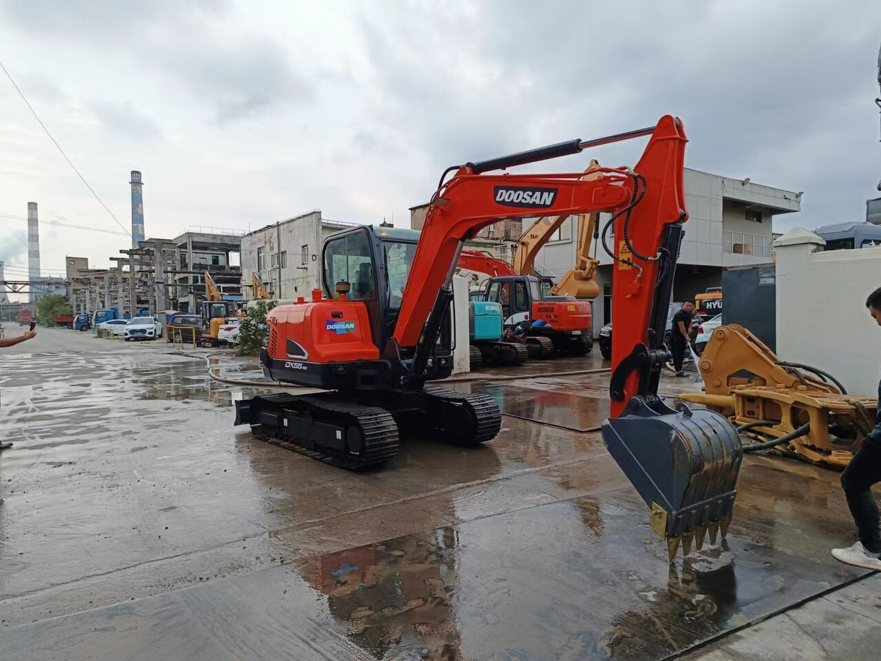 DOOSAN DX55-9C doosan dx 55 - 9 c - Mini pelle: photos 3 DOOSAN DX55-9C doosan dx 55 - 9 c - Mini pelle: photos 3