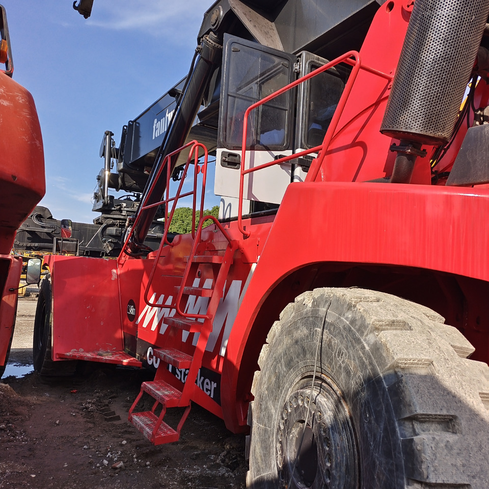 FANTUZZI CS45KMHD - Reach stacker: photos 4 FANTUZZI CS45KMHD - Reach stacker: photos 4