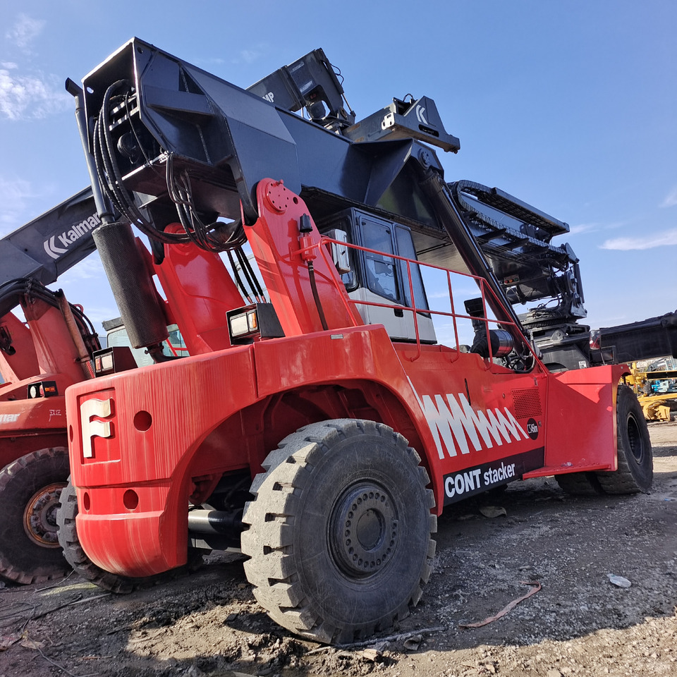 FANTUZZI CS45KMHD - Reach stacker: photos 1 FANTUZZI CS45KMHD - Reach stacker: photos 1
