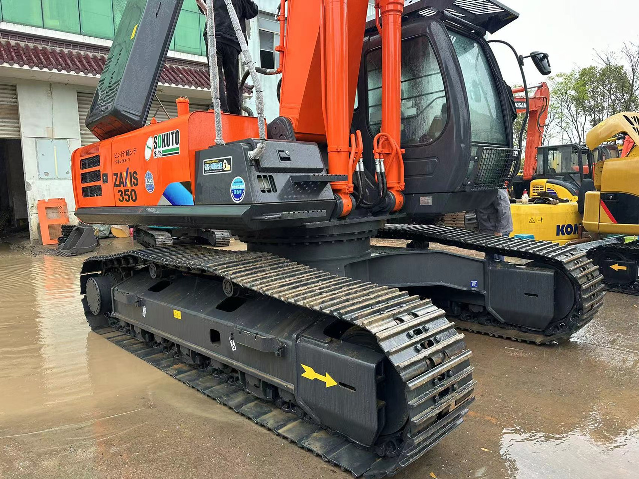HITACHI ZX350 ZAXIS 350 - Pelle sur chenille: photos 3 HITACHI ZX350 ZAXIS 350 - Pelle sur chenille: photos 3