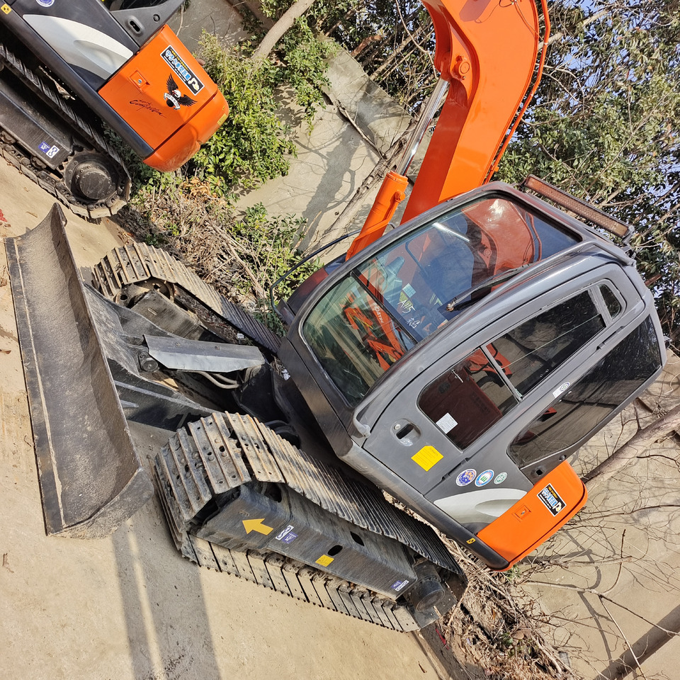 HITACHI ZX70 Hitachi ZAXIS70 - Mini pelle: photos 3 HITACHI ZX70 Hitachi ZAXIS70 - Mini pelle: photos 3