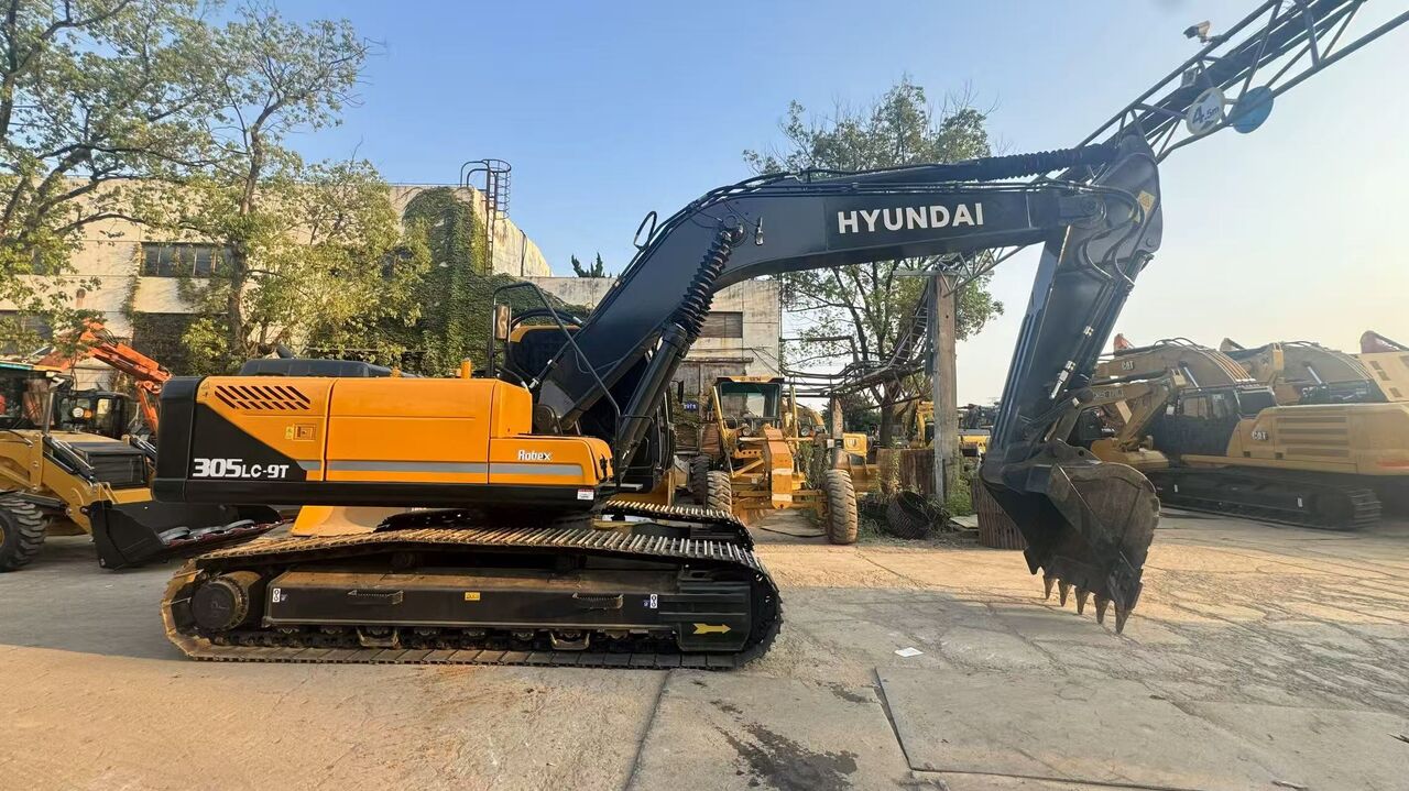 HYUNDAI R305 - Pelle sur chenille: photos 5 HYUNDAI R305 - Pelle sur chenille: photos 5