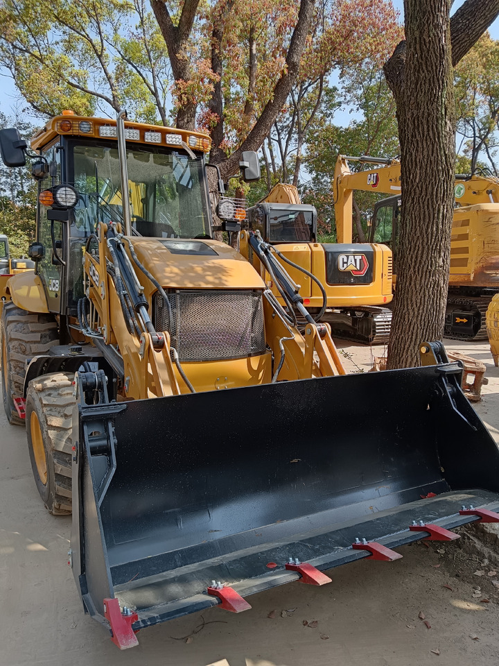 JCB 3CX - Tractopelle: photos 5 JCB 3CX - Tractopelle: photos 5