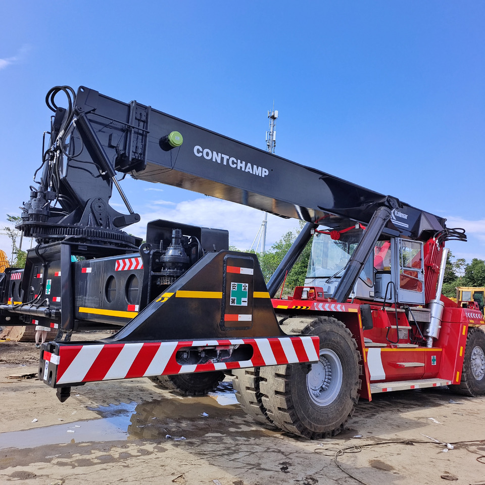 KALMAR DRF450 - Reach stacker: photos 1 KALMAR DRF450 - Reach stacker: photos 1