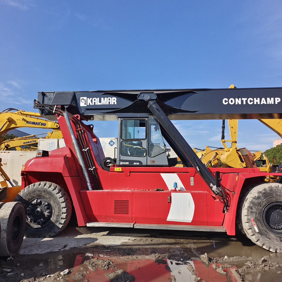 KALMAR DRT450 45 TON DRF 450 DRU450 DRD 450 - Reach stacker: photos 1 KALMAR DRT450 45 TON DRF 450 DRU450 DRD 450 - Reach stacker: photos 1