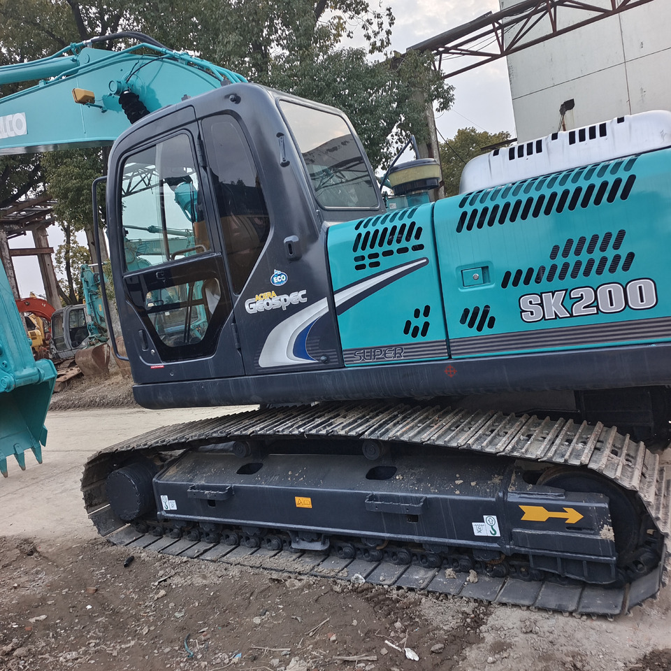 KOBELCO SK 200-8 - Pelle sur chenille: photos 1 KOBELCO SK 200-8 - Pelle sur chenille: photos 1