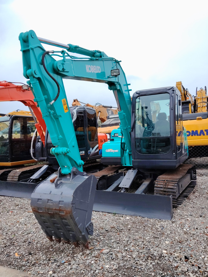 KOBELCO SK 75 - Mini pelle: photos 1 KOBELCO SK 75 - Mini pelle: photos 1