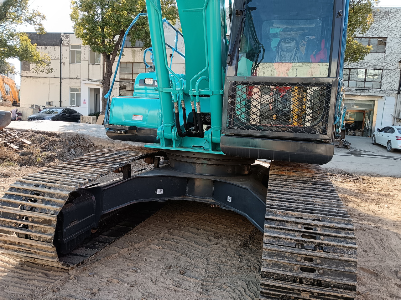 KOBELCO SK200-8 - Pelle sur chenille: photos 5 KOBELCO SK200-8 - Pelle sur chenille: photos 5