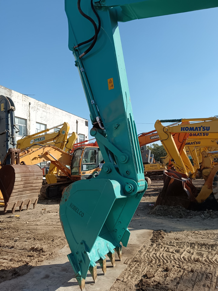 KOBELCO SK200-8 - Pelle sur chenille: photos 4 KOBELCO SK200-8 - Pelle sur chenille: photos 4