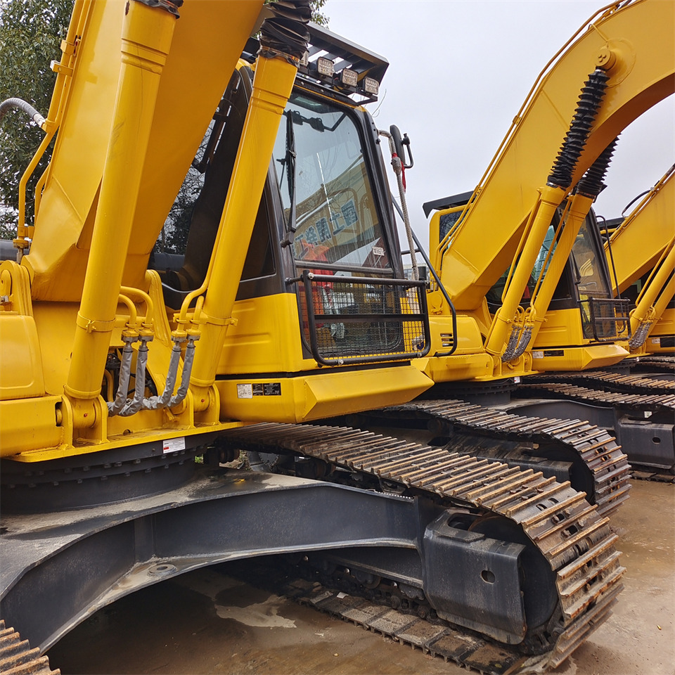 KOMATSU PC 210 LC - 8 - Pelle sur chenille: photos 5 KOMATSU PC 210 LC - 8 - Pelle sur chenille: photos 5