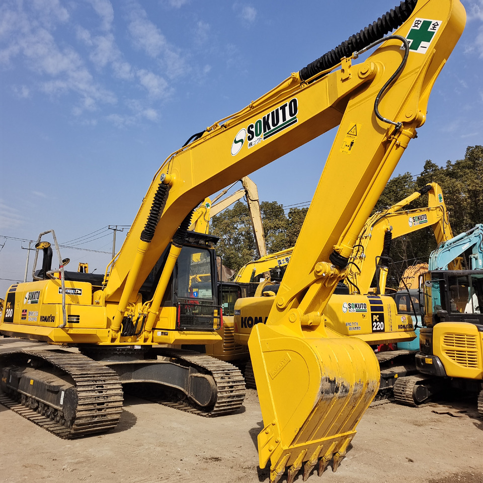 KOMATSU PC200-8 - Pelle sur chenille: photos 4 KOMATSU PC200-8 - Pelle sur chenille: photos 4
