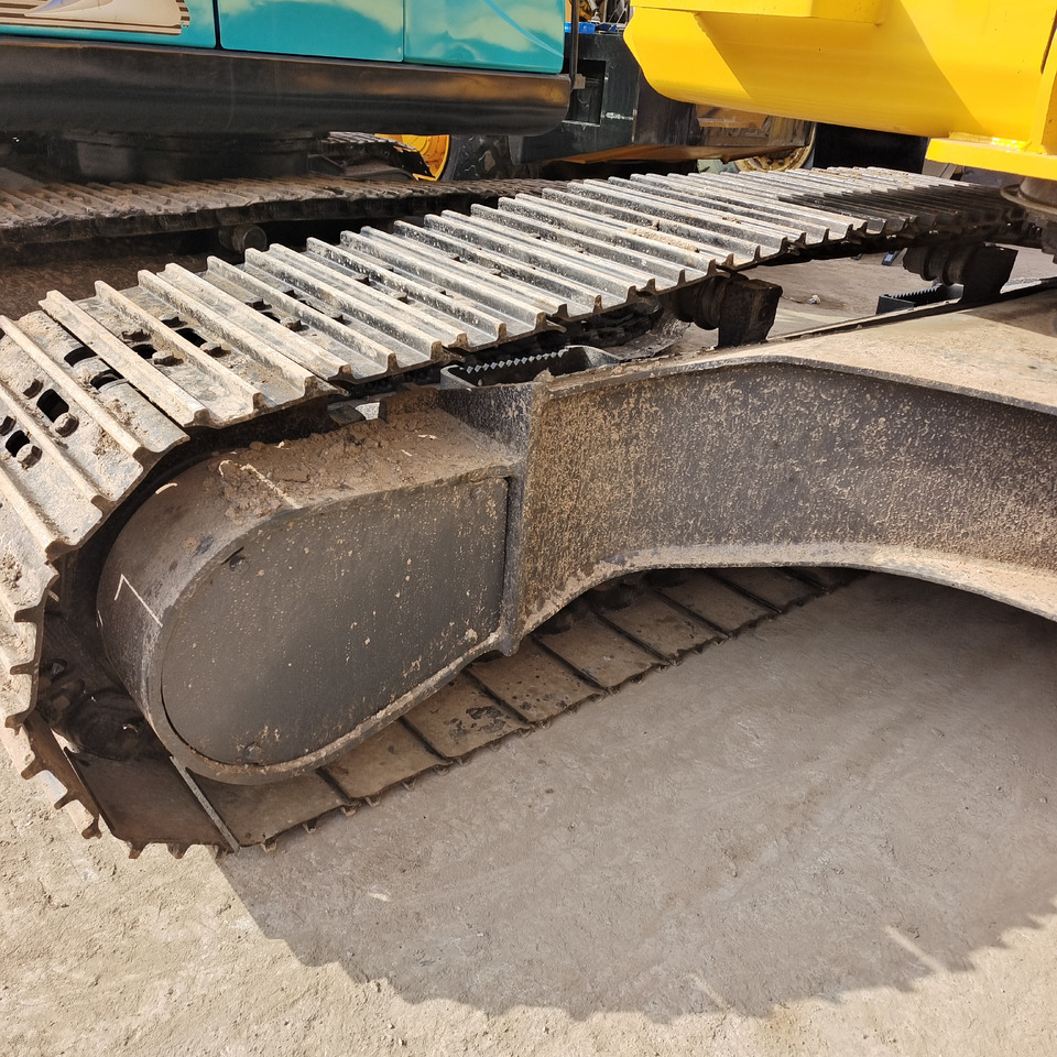 KOMATSU PC200-8 - Pelle sur chenille: photos 2 KOMATSU PC200-8 - Pelle sur chenille: photos 2