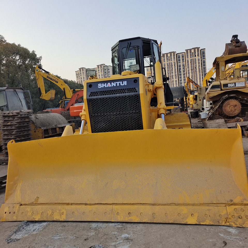 SHANTUI SD16 SD22 SD32 SD22F SD32F - Bulldozer: photos 2 SHANTUI SD16 SD22 SD32 SD22F SD32F - Bulldozer: photos 2