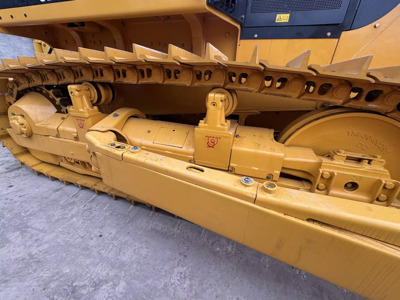 SHANTUI SD22F FORESTRY VERSION WITH WINCH - Bulldozer: photos 3 SHANTUI SD22F FORESTRY VERSION WITH WINCH - Bulldozer: photos 3