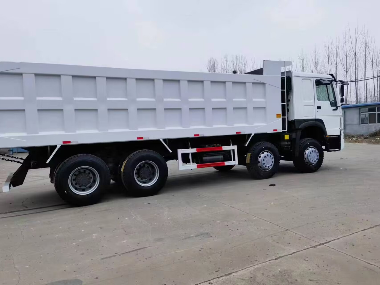SINOTRUK 371 375 380 400 420 HP 8*4 6*4 - Camion benne: photos 2 SINOTRUK 371 375 380 400 420 HP 8*4 6*4 - Camion benne: photos 2