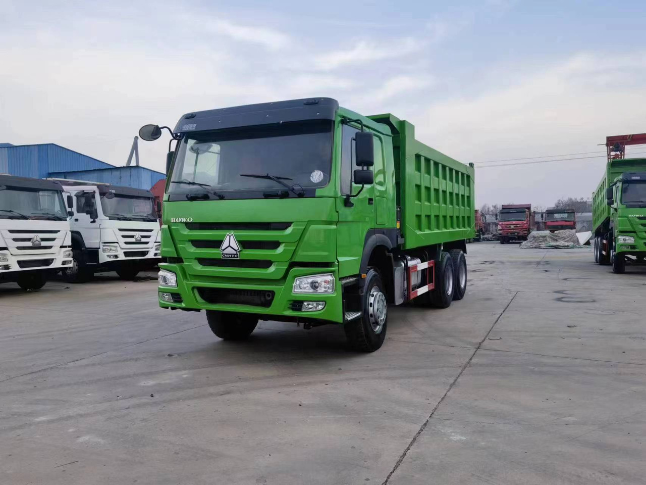 SINOTRUK HOWO 371 375 380 400 420 6*4 DUMP TRUCK - Camion benne: photos 1 SINOTRUK HOWO 371 375 380 400 420 6*4 DUMP TRUCK - Camion benne: photos 1