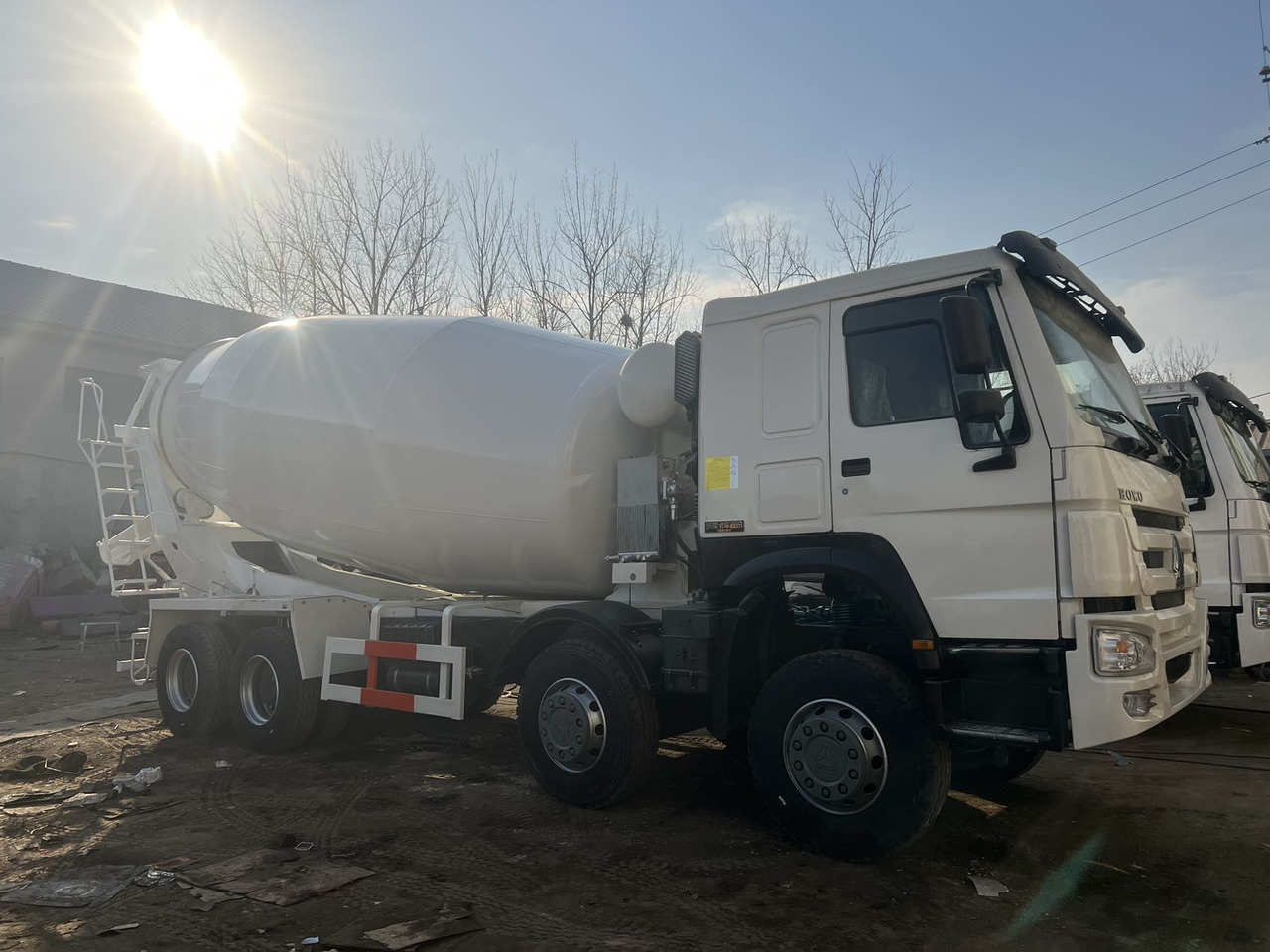 SINOTRUK HOWO 371 8X4 16 Cubic Meter SINOTRUK Howo Concrete Mixer Truck - Bétonnière: photos 4 SINOTRUK HOWO 371 8X4 16 Cubic Meter SINOTRUK Howo Concrete Mixer Truck - Bétonnière: photos 4