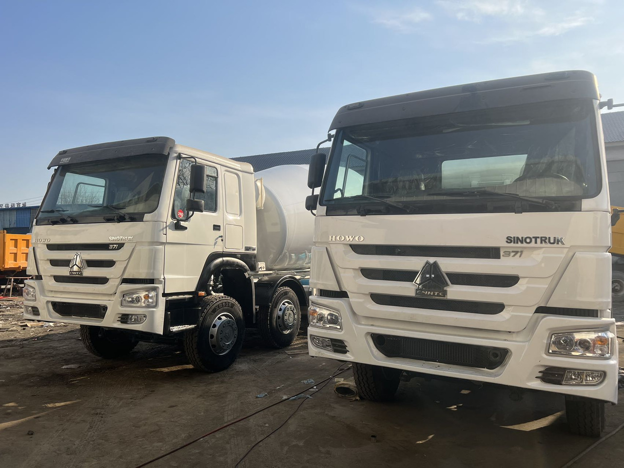 SINOTRUK HOWO 371 8X4 16 Cubic Meter SINOTRUK Howo Concrete Mixer Truck - Bétonnière: photos 3 SINOTRUK HOWO 371 8X4 16 Cubic Meter SINOTRUK Howo Concrete Mixer Truck - Bétonnière: photos 3