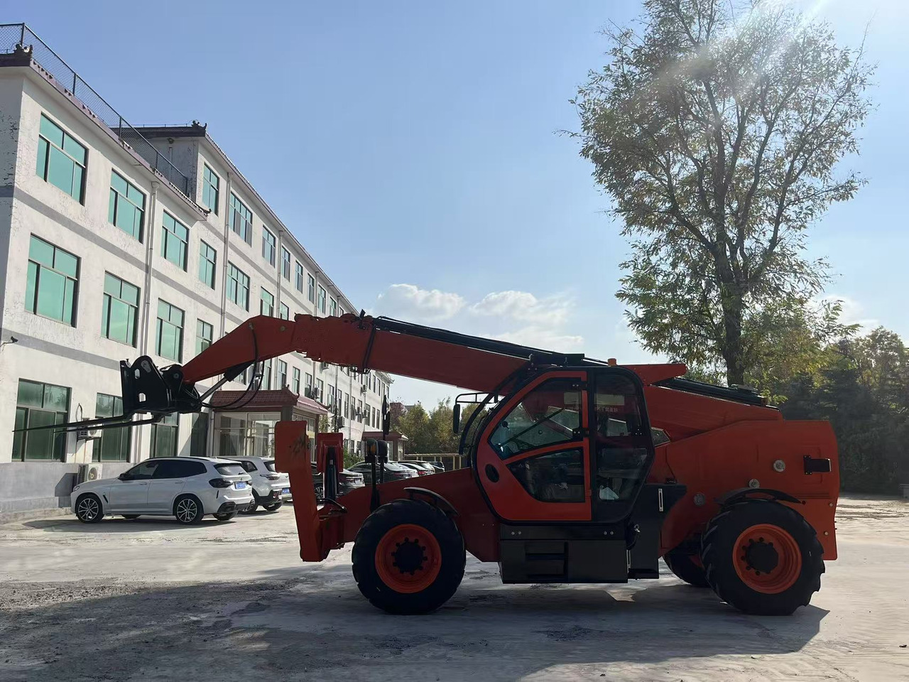 XCMG 17.5 METER BRAND NEW - Chariot télescopique: photos 1 XCMG 17.5 METER BRAND NEW - Chariot télescopique: photos 1