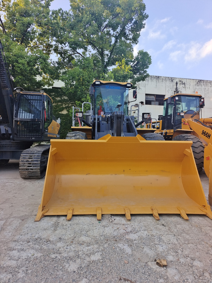 XCMG LW500KV - Chargeuse sur pneus: photos 1 XCMG LW500KV - Chargeuse sur pneus: photos 1