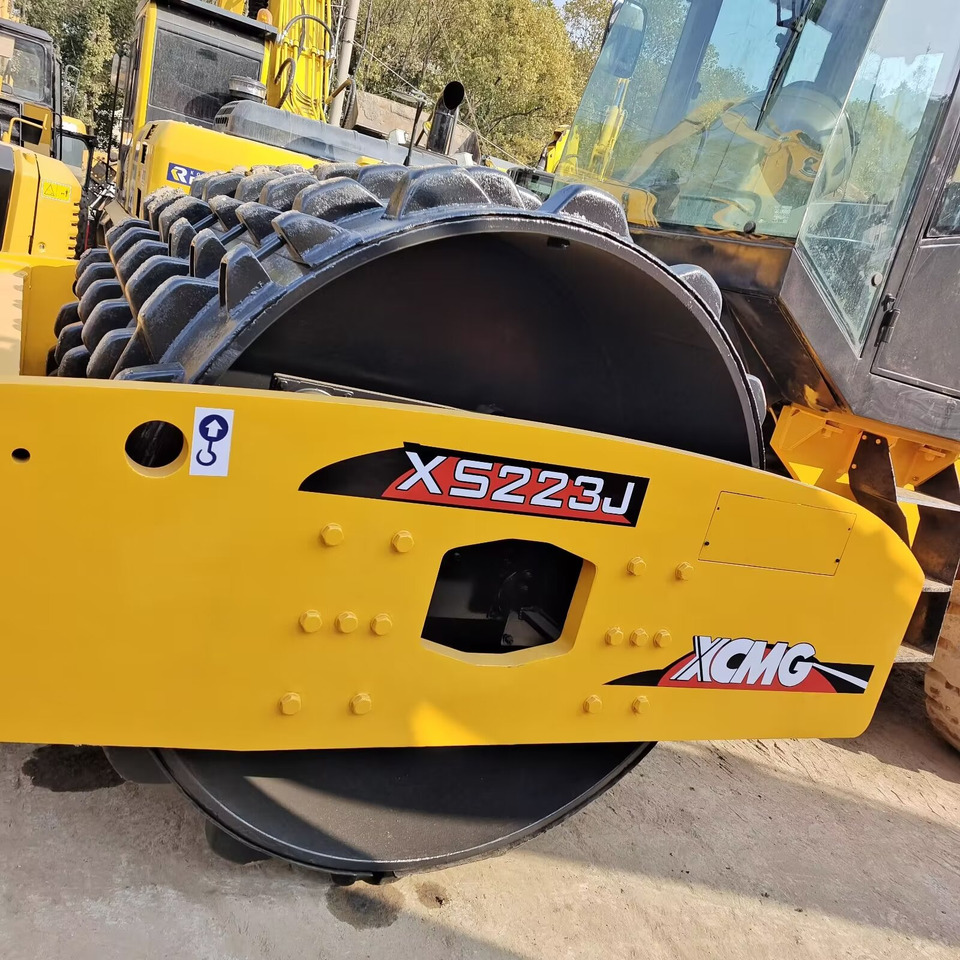 XCMG XS223J Goat Horn Vibratory Roller Compactor - Rouleau compresseur: photos 4 XCMG XS223J Goat Horn Vibratory Roller Compactor - Rouleau compresseur: photos 4