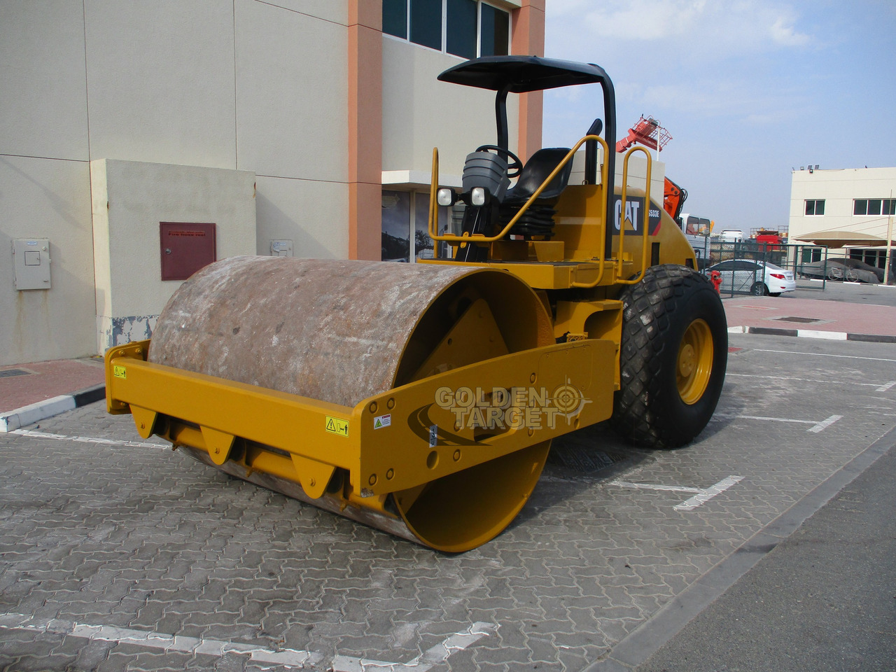 CATERPILLAR CS533E VIBRATORY ROLLER - Rouleau compresseur: photos 2 CATERPILLAR CS533E VIBRATORY ROLLER - Rouleau compresseur: photos 2
