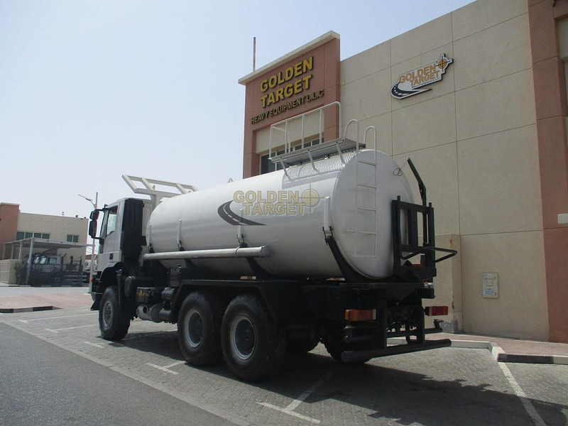 Iveco TRAKKER 380 - Camion citerne: photos 4 Iveco TRAKKER 380 - Camion citerne: photos 4