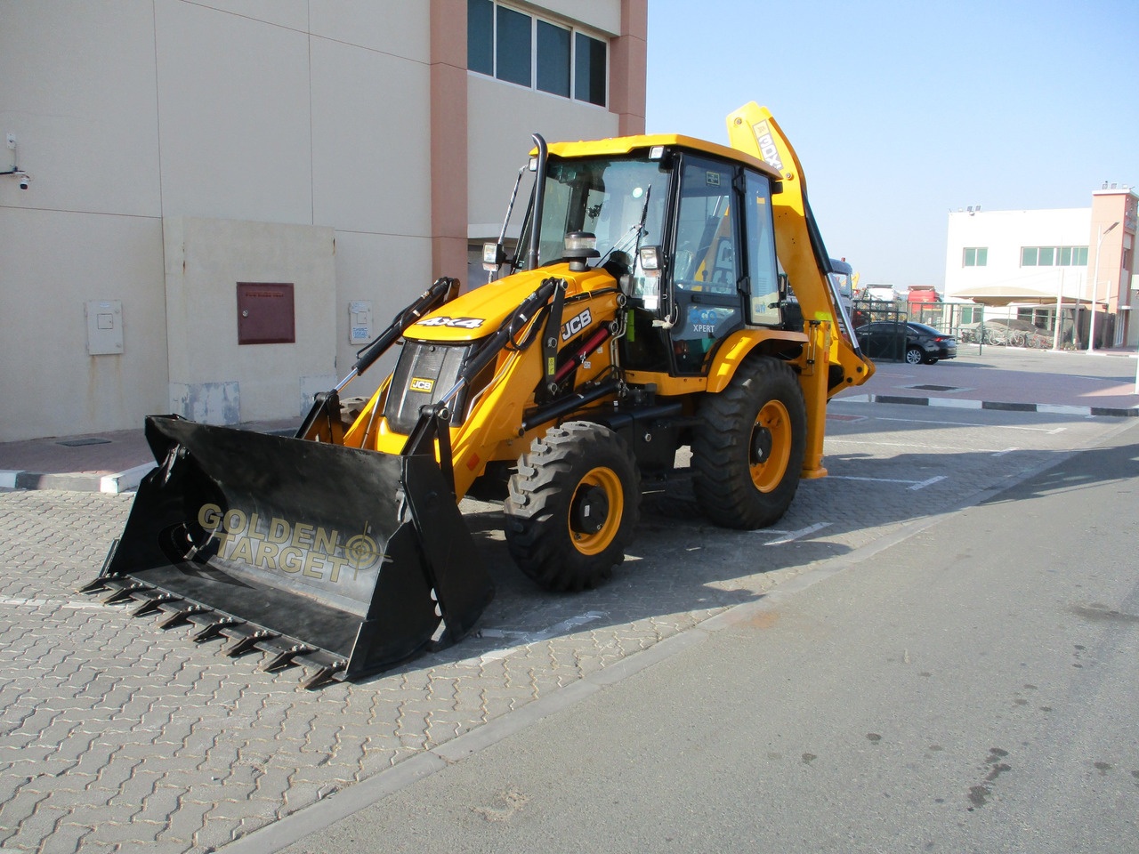 JCB 3DX PLUS 4×4 BACKHOE LOADER - Tractopelle: photos 2 JCB 3DX PLUS 4×4 BACKHOE LOADER - Tractopelle: photos 2