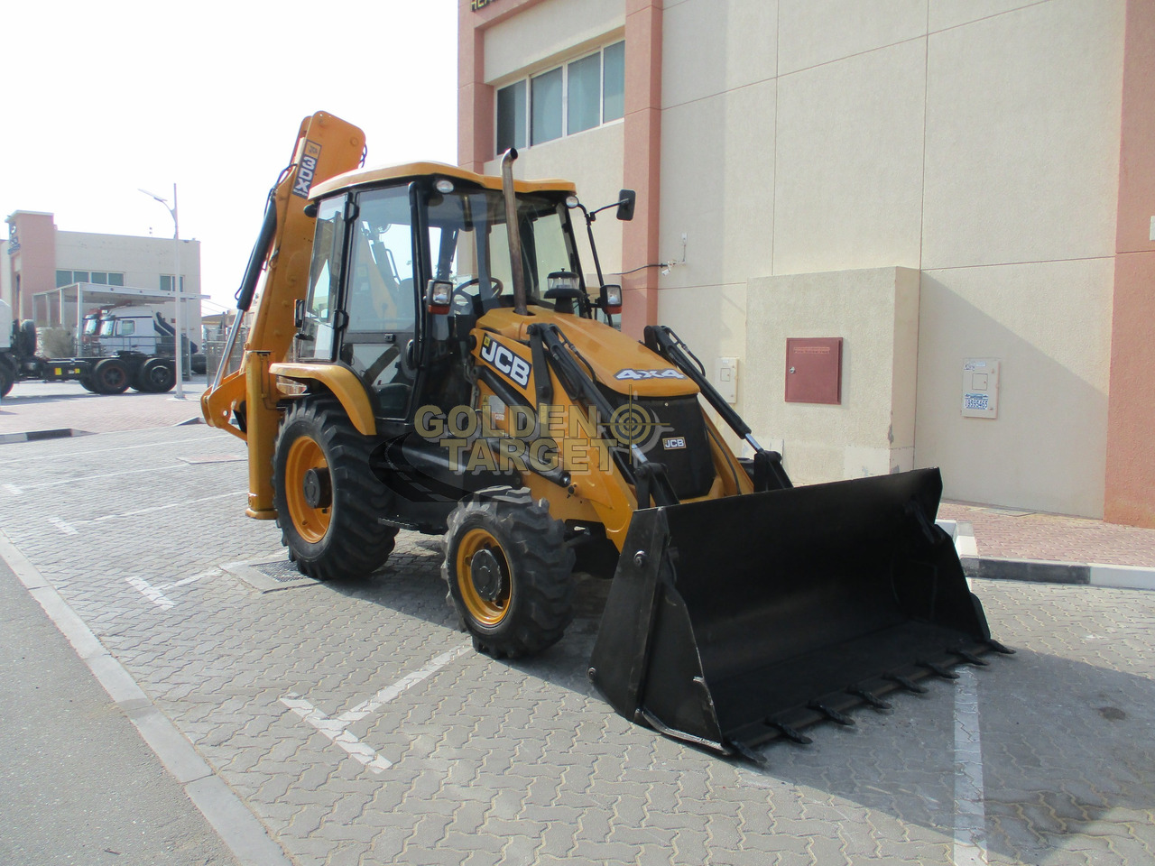 JCB 3DX PLUS 4×4 BACKHOE LOADER - Tractopelle: photos 1 JCB 3DX PLUS 4×4 BACKHOE LOADER - Tractopelle: photos 1