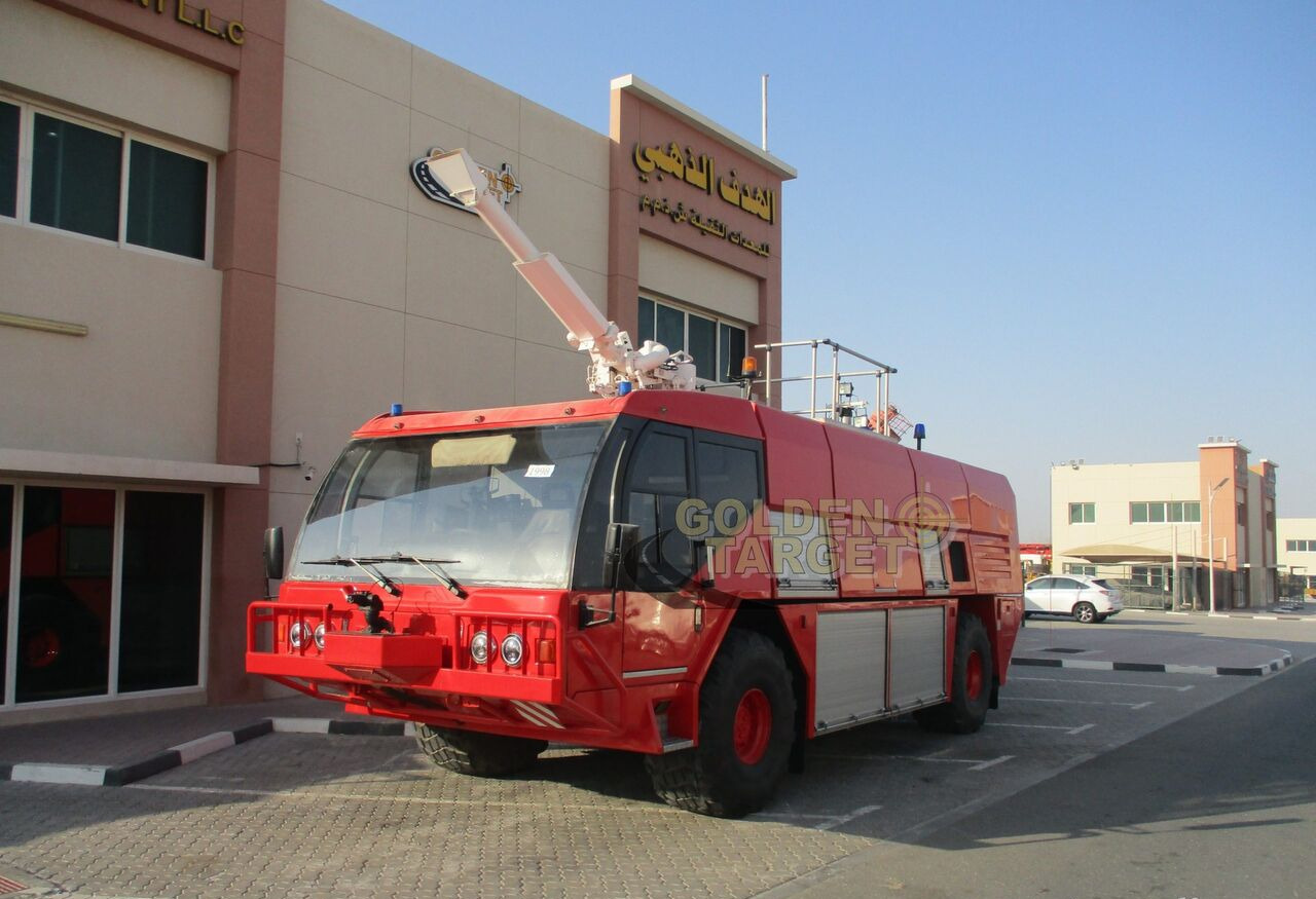 Reynold Boughton Barracuda 4x4 Airport Fire Truck - Camion de pompier: photos 1 Reynold Boughton Barracuda 4x4 Airport Fire Truck - Camion de pompier: photos 1