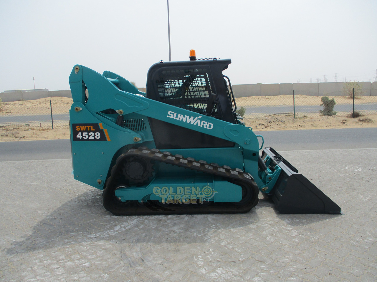 SUNWARD SWTL4528 Skid Steer - Mini chargeuse: photos 5 SUNWARD SWTL4528 Skid Steer - Mini chargeuse: photos 5
