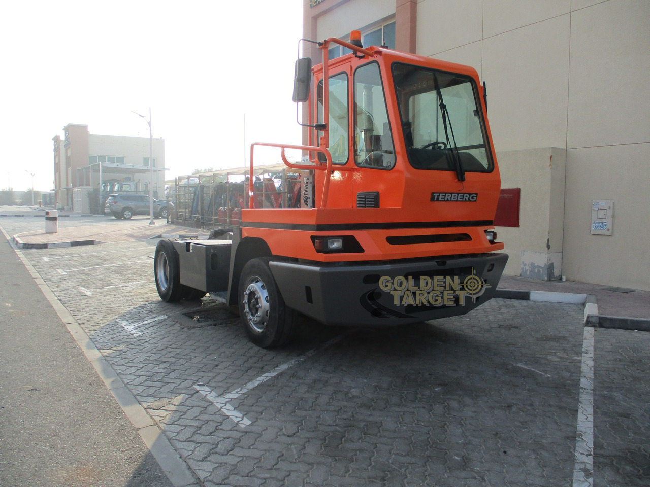Terberg YT222 4x2 Terminal Truck - Tracteur portuaire: photos 1 Terberg YT222 4x2 Terminal Truck - Tracteur portuaire: photos 1