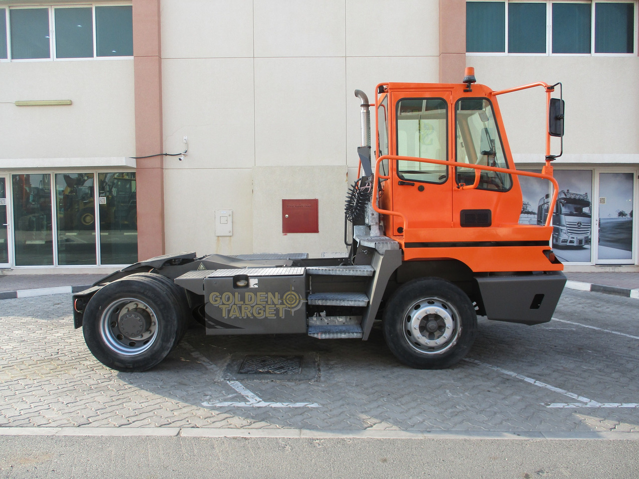 Terberg YT222 4x2 Terminal Truck - Tracteur portuaire: photos 5 Terberg YT222 4x2 Terminal Truck - Tracteur portuaire: photos 5
